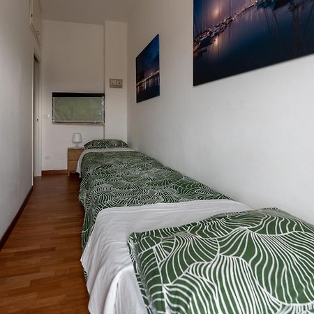 "Casa Incantevole" Fronte Mare Pescara - Appartamento Via Buozzi Buitenkant foto
