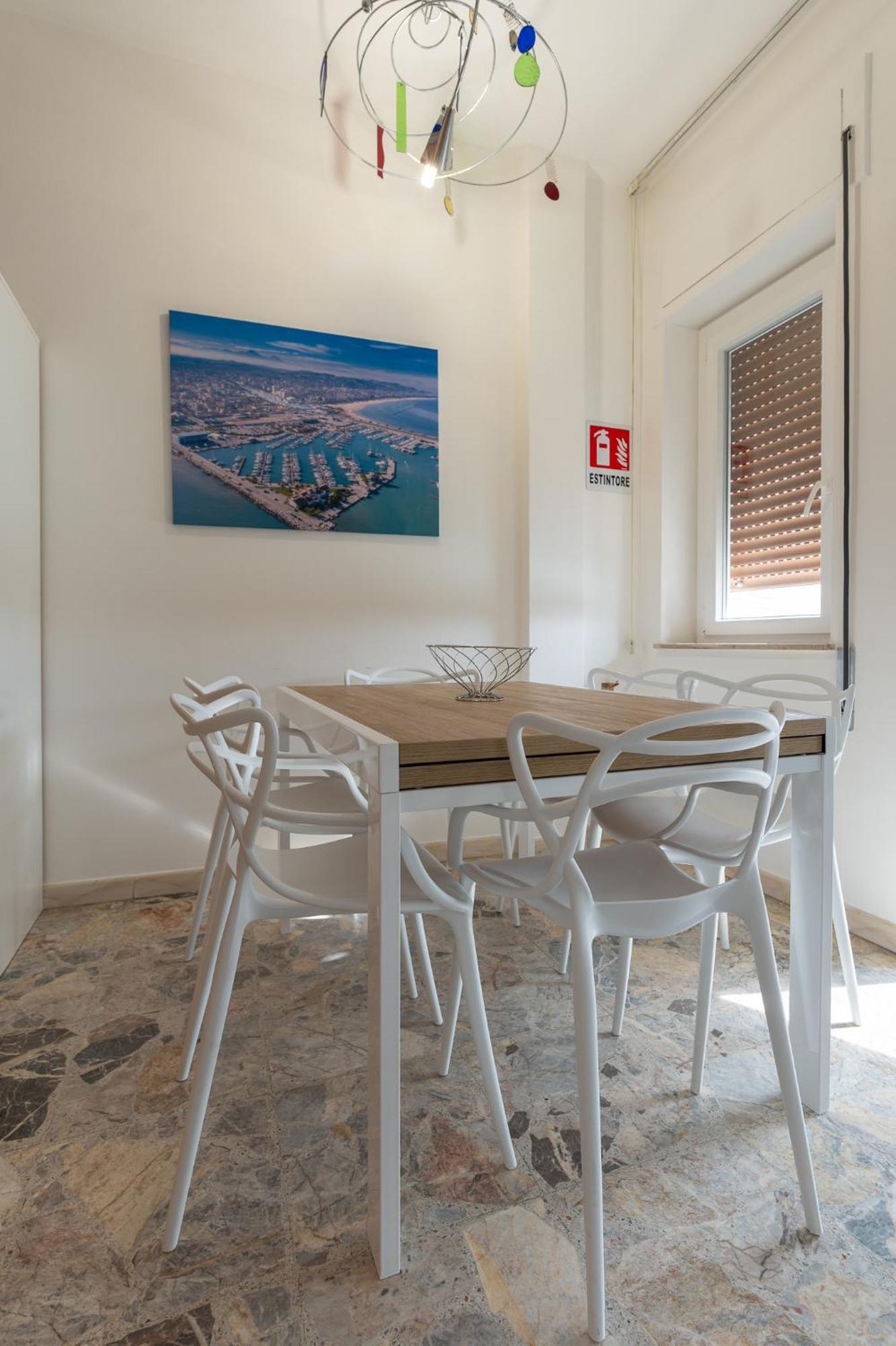 "Casa Incantevole" Fronte Mare Pescara - Appartamento Via Buozzi Buitenkant foto